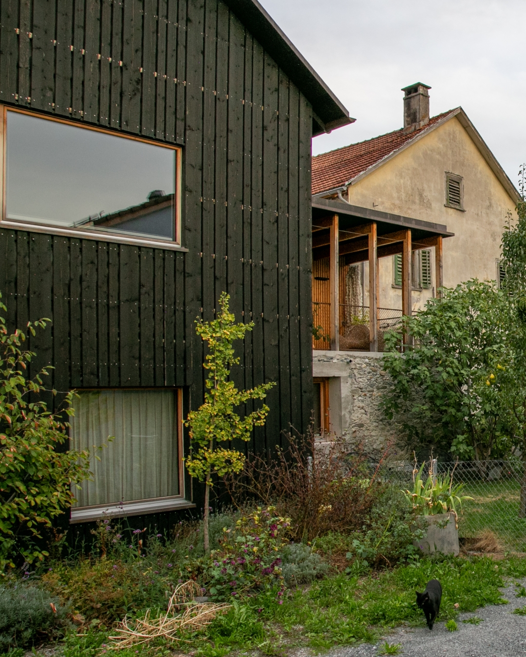 Hof & Hist & Hütte
#gartenschuppen
#hof&hist
#bauenindenbergen
#ruralsimplicity
#architecture
#timberarchitecture
#swissarchitecture
#alpinearchitecture
#felsberg
#switzerland
#modunitaarchitects